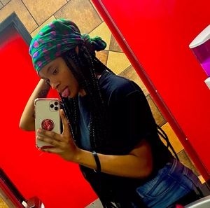 Meet your Posher, Karael